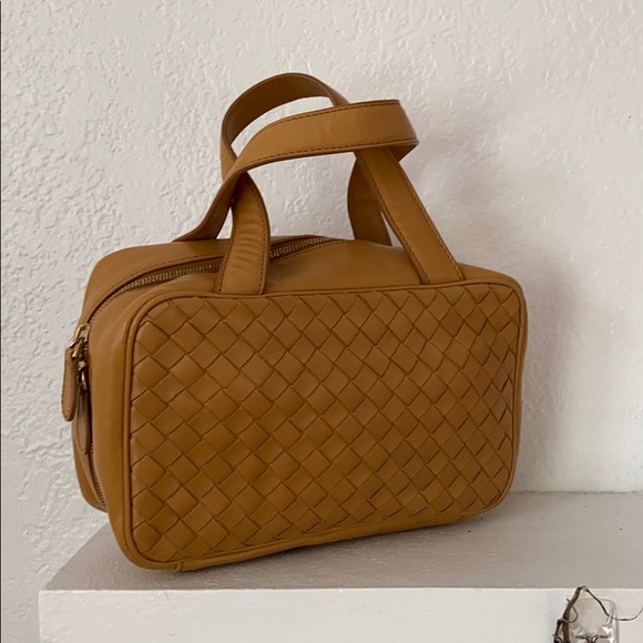 Bottega Venetta Intrecciato caramel mini bag - Picture 5 of 16